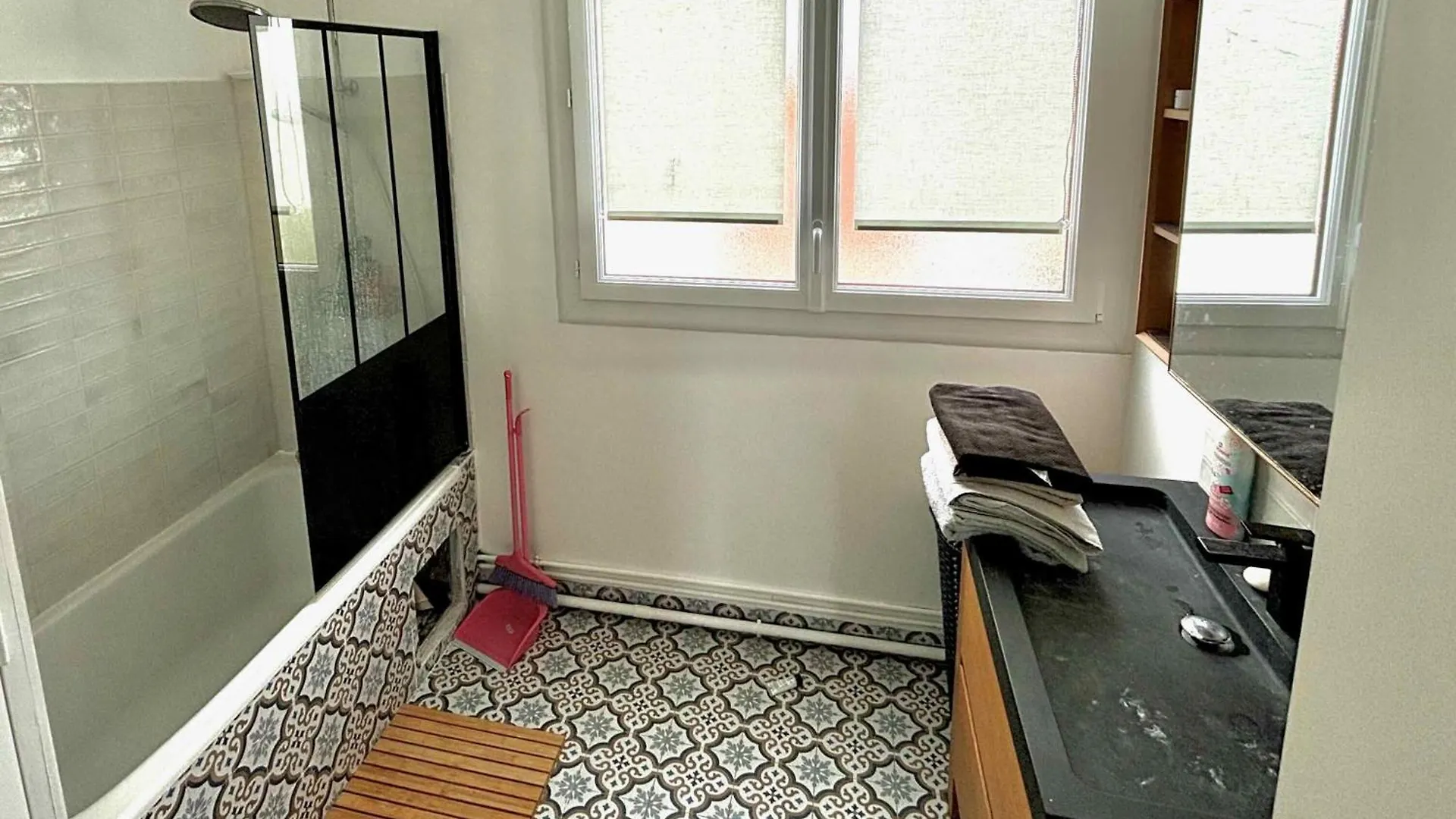 Confortable- Lumineux- Proche Paris L'Hay-les-Roses 0*,  France